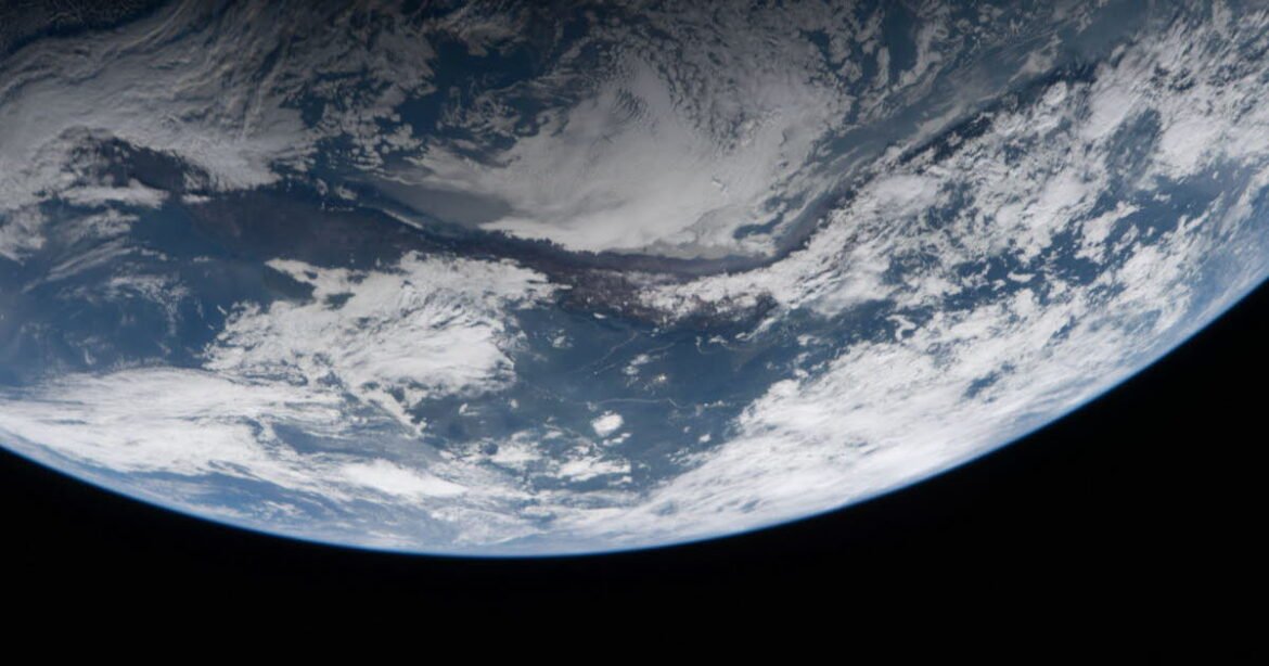 Space. What do we know about the large asteroid that will pass close to Earth this Saturday? 