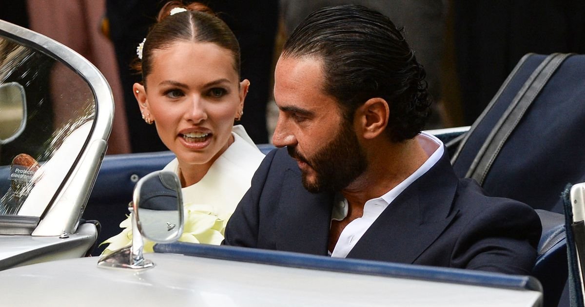 Thylane Blondeau and Benjamin Attal got married: the model made a splash in her white cape dress