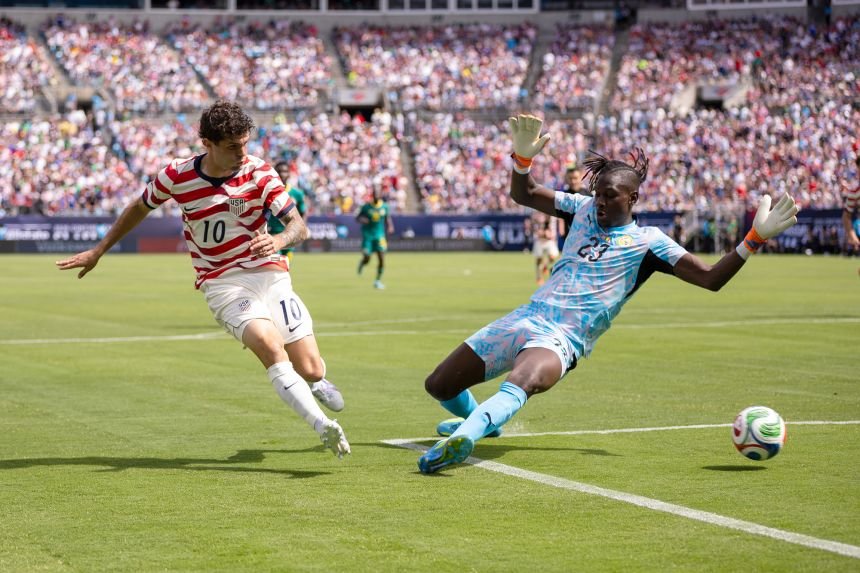 Landon Donovan believes the United States can win the World Cup. They just need lots of good breaks. 16 US striker Christian Pulisic fired past Senegal striker Cherif Ndiaye during an international friendly in May.