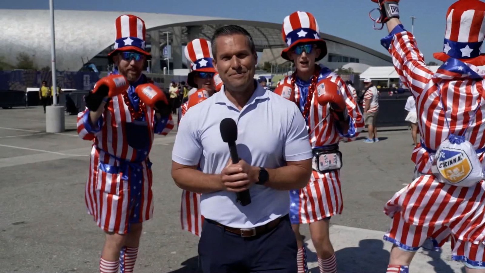 Landon Donovan believes the United States can win the World Cup. They just need lots of good breaks. 17 Thumb_22754236_2676238.521_thumb.jpg