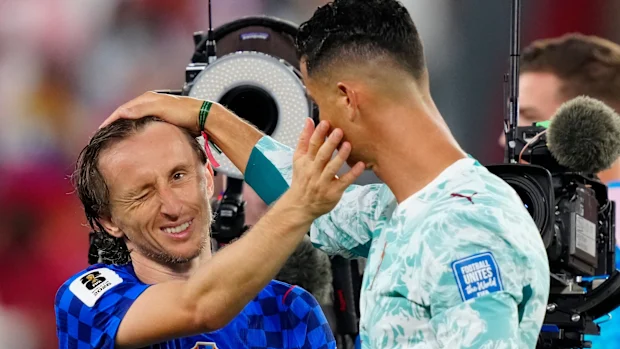 World Cup 2026: rumors about the departure of Cristiano Ronaldo; Portugal beat Croatia 15 Luka Modric and Ronaldo pay their respects after full time.