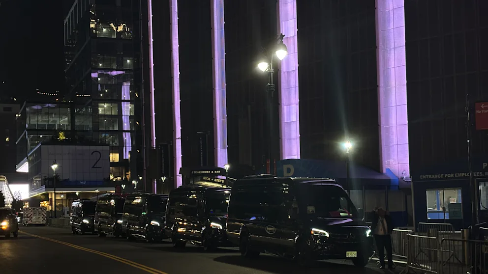 Wedding! Taylor Swift and Travis Kelce make Manhattan a no-go zone | Entertainment 28 Taylor and Travis's guests celebrated late Thursday night, and maybe a little longer. A BILD reporter's photo shows the shuttle in front of Madison Square Garden.