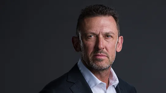Ange Postecoglou: Former Tottenham and Nottingham Forest coach signs two-year contract with coach Al-Nasr 15 Socceroos coach Tony Popovic is the first Australian player to also compete in a World Cup.