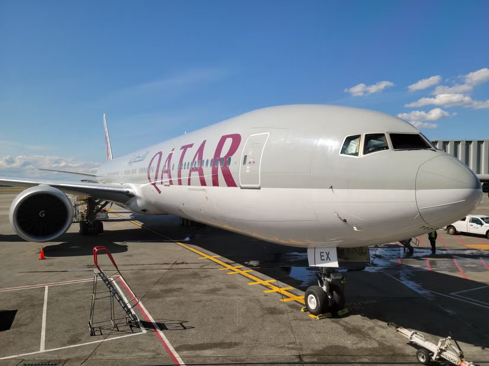 Boeing 777-300ER Qatar Airways 