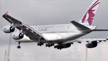 Airbus A380 Qatar Airways in the short final