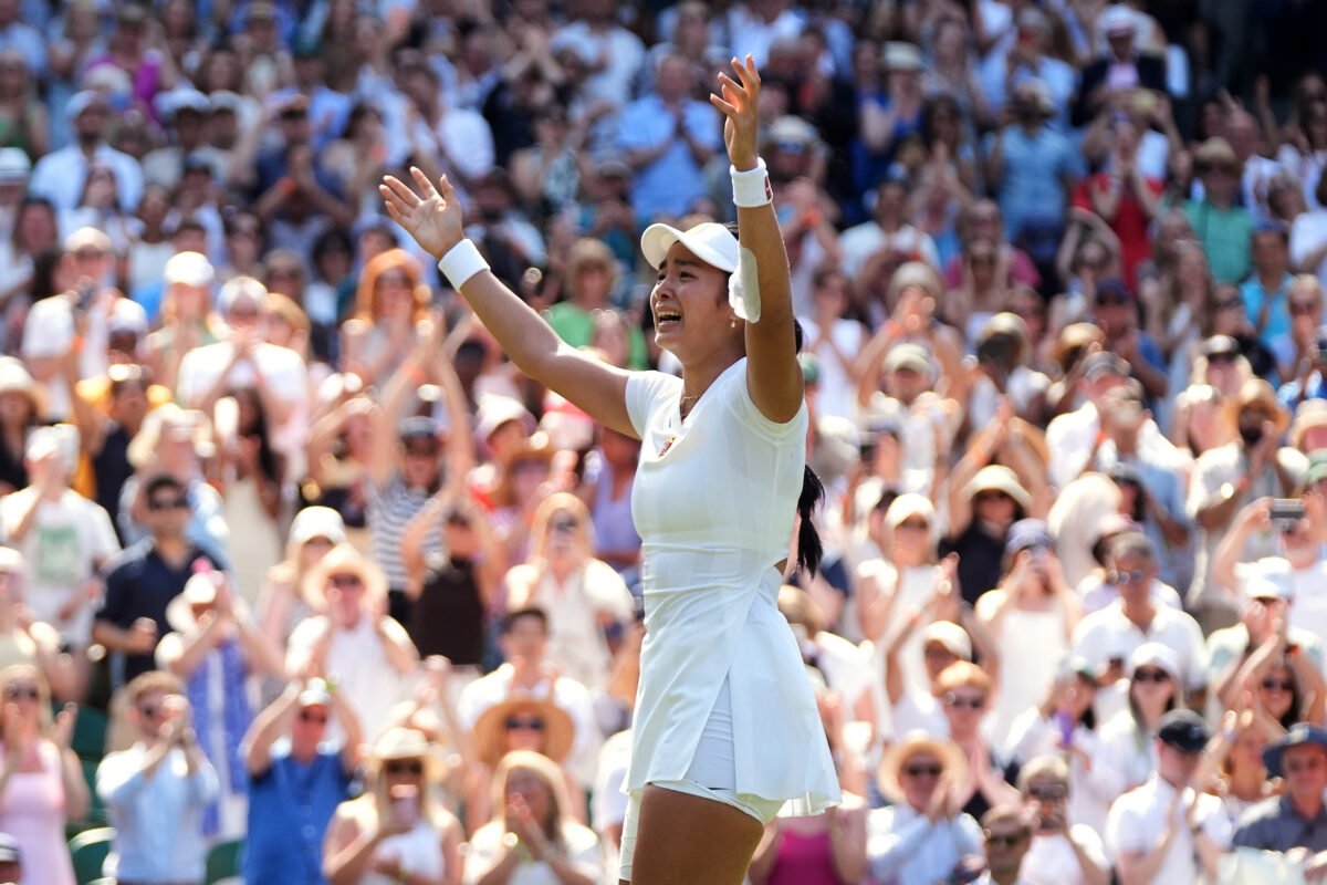 Live: Alex Ila vs. Jasmine Paolini 21 Alexandra Ela of the Philippines celebrates winning the third round of her women's singles match against Iga Swiatek of Poland at the Wimbledon Tennis Championships in London on Saturday, July 4, 2026. (AP Photo/Maja Smiejkowska)