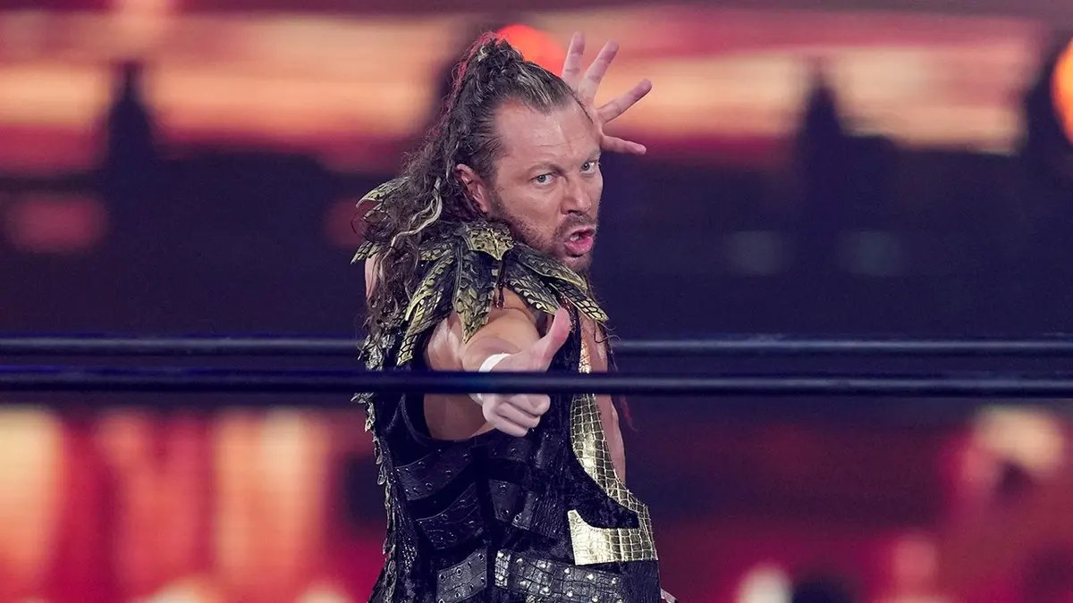 Seth Rollins will challenge Roman Reigns for the world title at SummerSlam 15 Kenny Omega makes his way to the ring for New Japan Pro-Wrestling Wrestle Dynasty at the Tokyo Dome.
