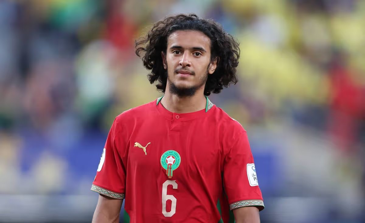 Manchester United news: £120m transfer war with Liverpool and Arsenal as star 'wants to move' now 16 Ayoub Bouaddi has been linked with Manchester United, Liverpool and Arsenal.