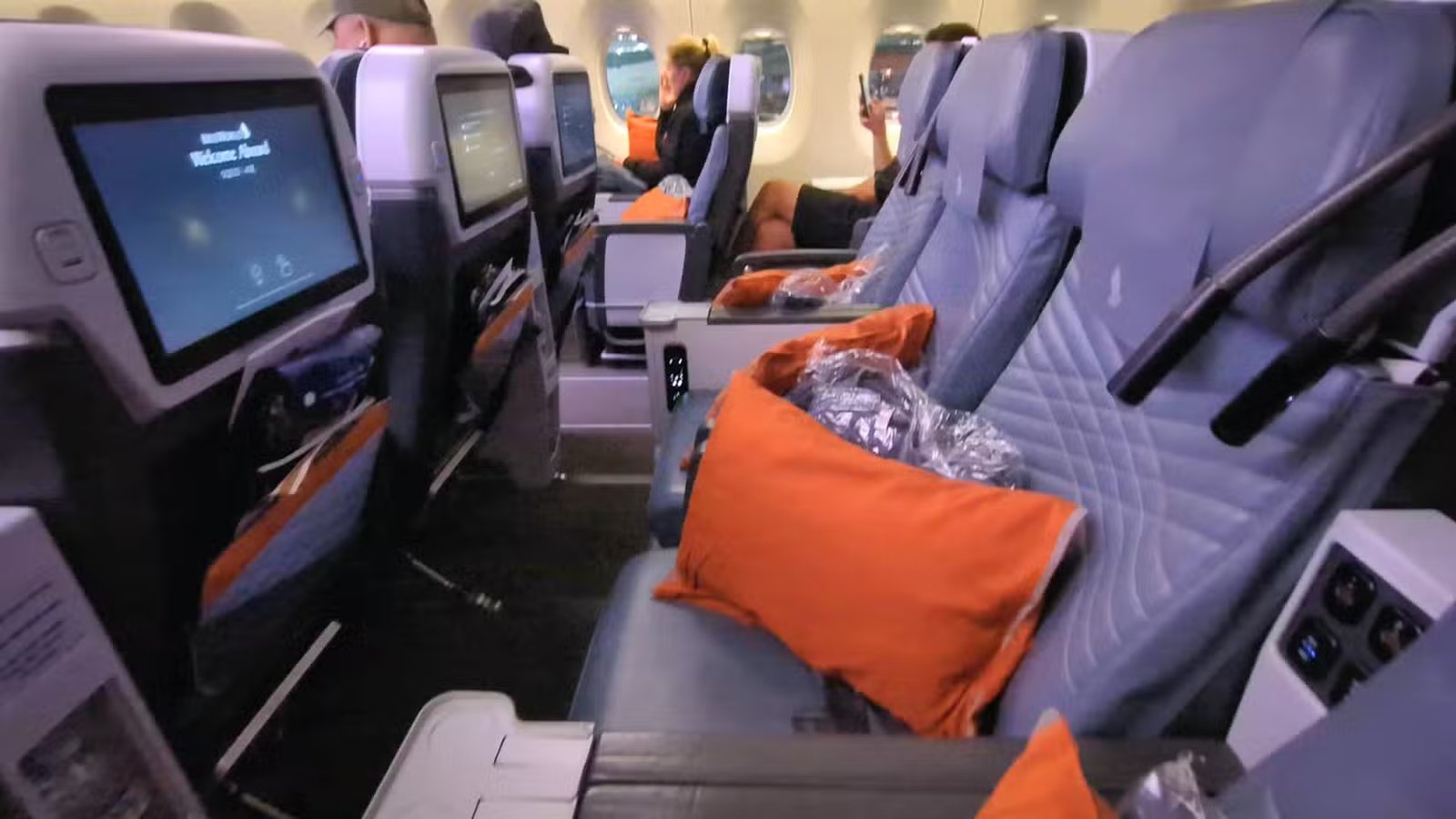 19-hour flights: 11 new Singapore Airlines Airbus A350 super-long routes revealed (Map) 35 Singapore Airlines A350 Premium Economy