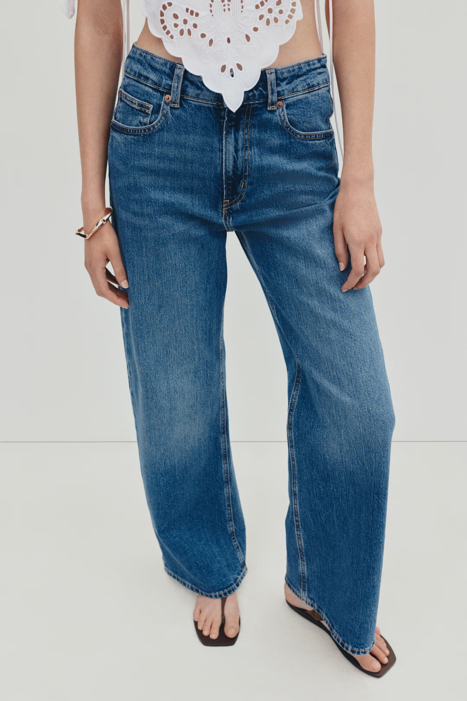 9 anti-trend purchases from H&M that will be sold out by August 52 H&M, Wide High Waist Jeans