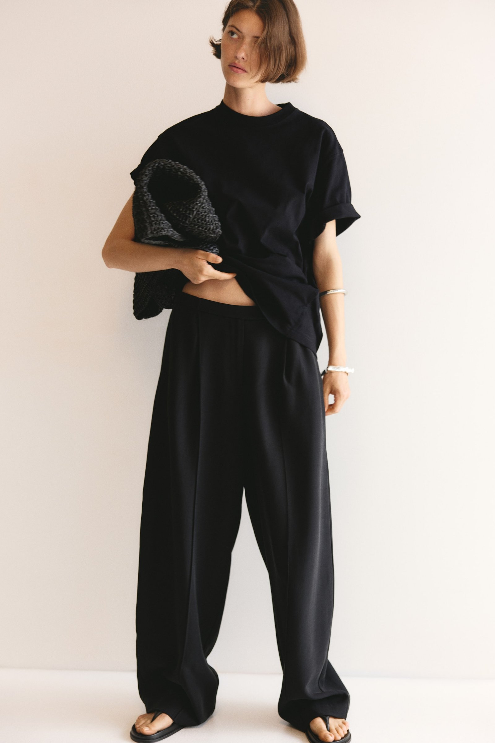 9 anti-trend purchases from H&M that will be sold out by August 46 Pleated barrel trousers