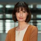 What does the submarine deal with Canada mean? 12 Christina Nagel