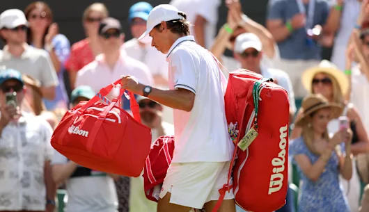 Wimbledon 2026: Jannik Sinner reaches semi-finals; Cruz Hewitt advances to third round of men's singles 18 Alex de Minaur's Wimbledon is over for another year.