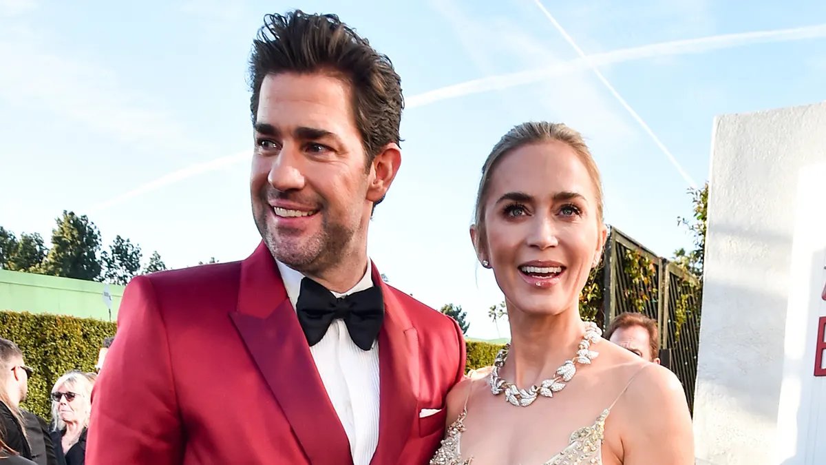 From Arnold Schwarzenegger to Sofia Vergara: stars who became US citizens 24 John Krasinski and Emily Blunt