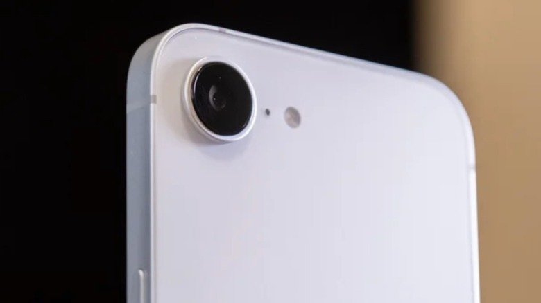 Close-up of the main camera of the iPhone 17e