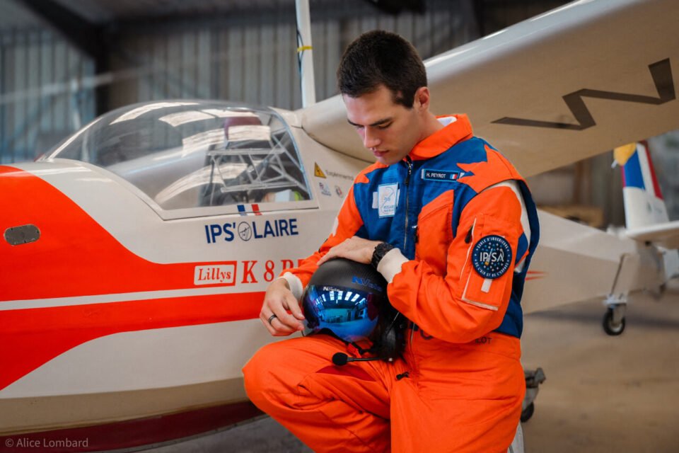 IPS'OLAIRE successfully completed the first flight of its experimental electric and solar aircraft 15 IPS'OLAIRE performs the first flight of its experimental electric and solar aircraft with registration number W77 - CCF »