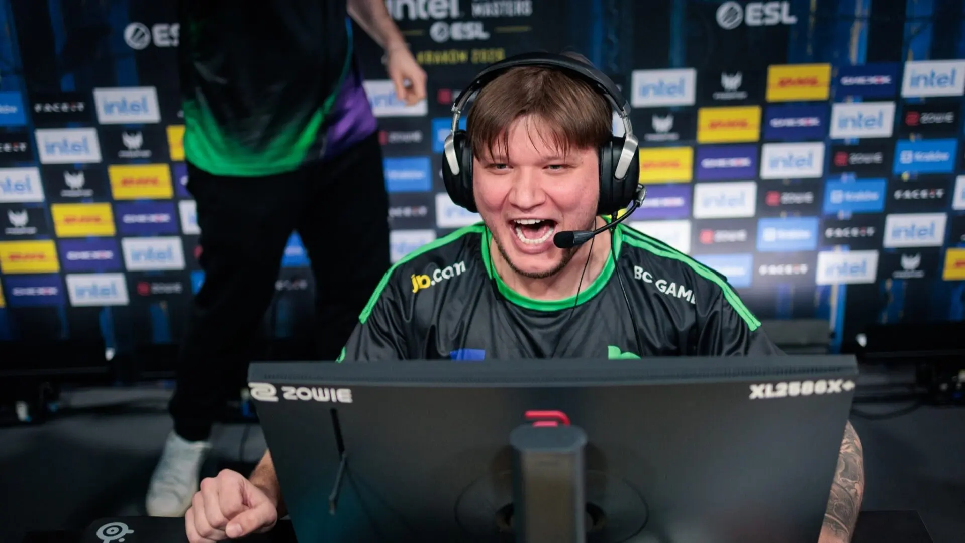 9z knocked out MIBR and advanced to the playoffs of the XSE Pro League Guangzhou 15 BC.Game has not yet decided on its composition: the CEO will announce the news next week