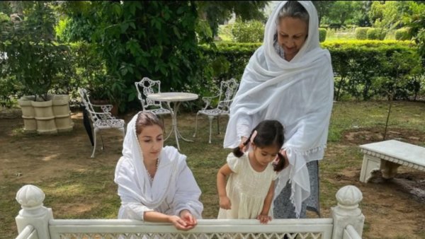 Soha Ali Khan and Sharmila Tagore at Pataudi Palace. 