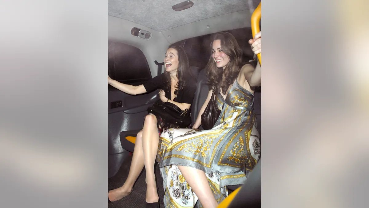 Prince William split from Kate Middleton in 2007, author says 42 Kate Middleton smiles while sitting next to her sister Pippa in the car