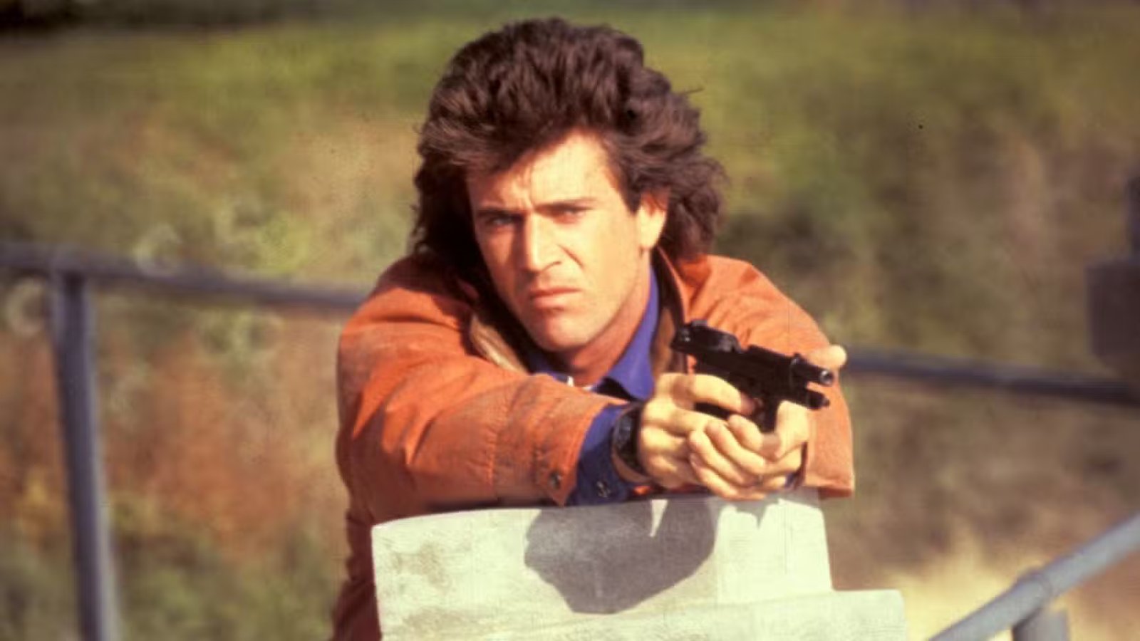Mel Gibson with an empty gun in Lethal Weapon