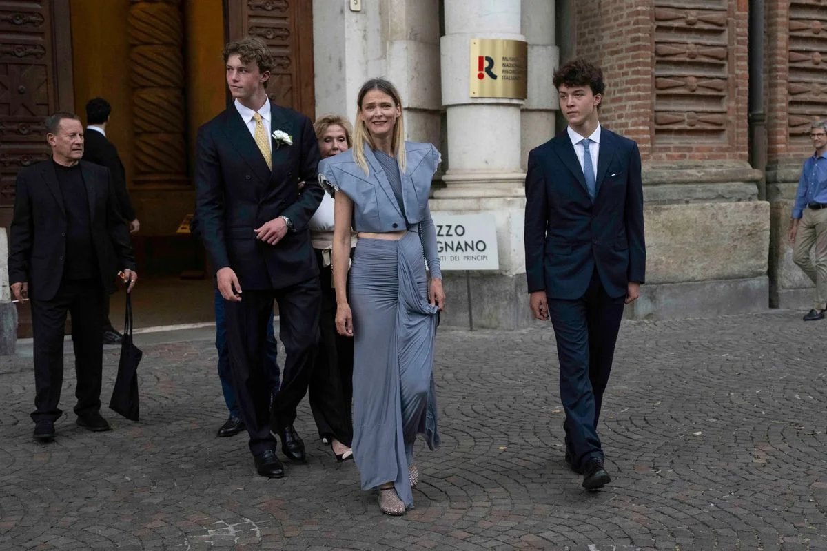 Supermodel Carmen Kass was among the guests at the intimate wedding of Eva Herzigova and Giorgio Marcia in Turin.