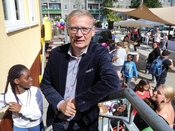 Journalist and presenter Günter Jauch attended the anniversary celebration of the Potsdam Children's Project House 