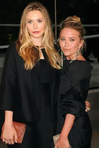Elizabeth Olsen and designer Mary-Kate OlsenPhoto: Jennifer Greylock/Getty