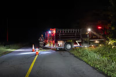 Suspicious fire in Donnacona: woman in her thirties dies after being pulled from fire 14 Authorities believe the fire was of suspicious origin.