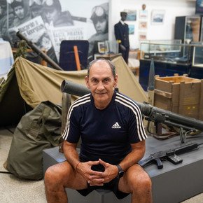 Former Malvina fighter who was a football player and asked players to play 