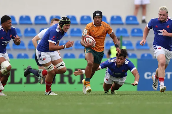 Trayvon Pritchard takes a break against France at the World Junior Championships.