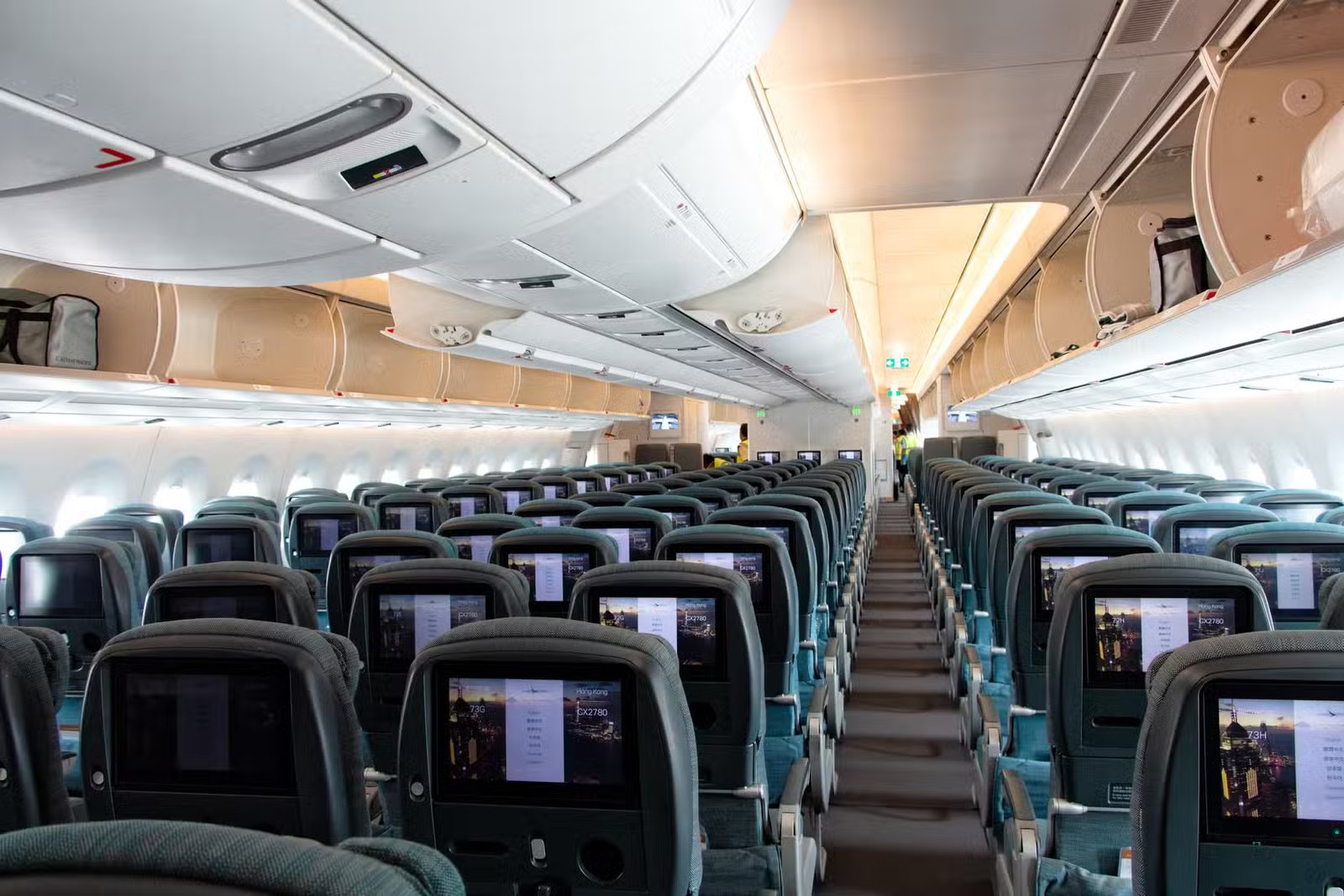 17-hour flights: 11 new Cathay Pacific Airbus A350 ultra-long routes revealed (Map) 33 Interior of the A350 Cathay Pacific