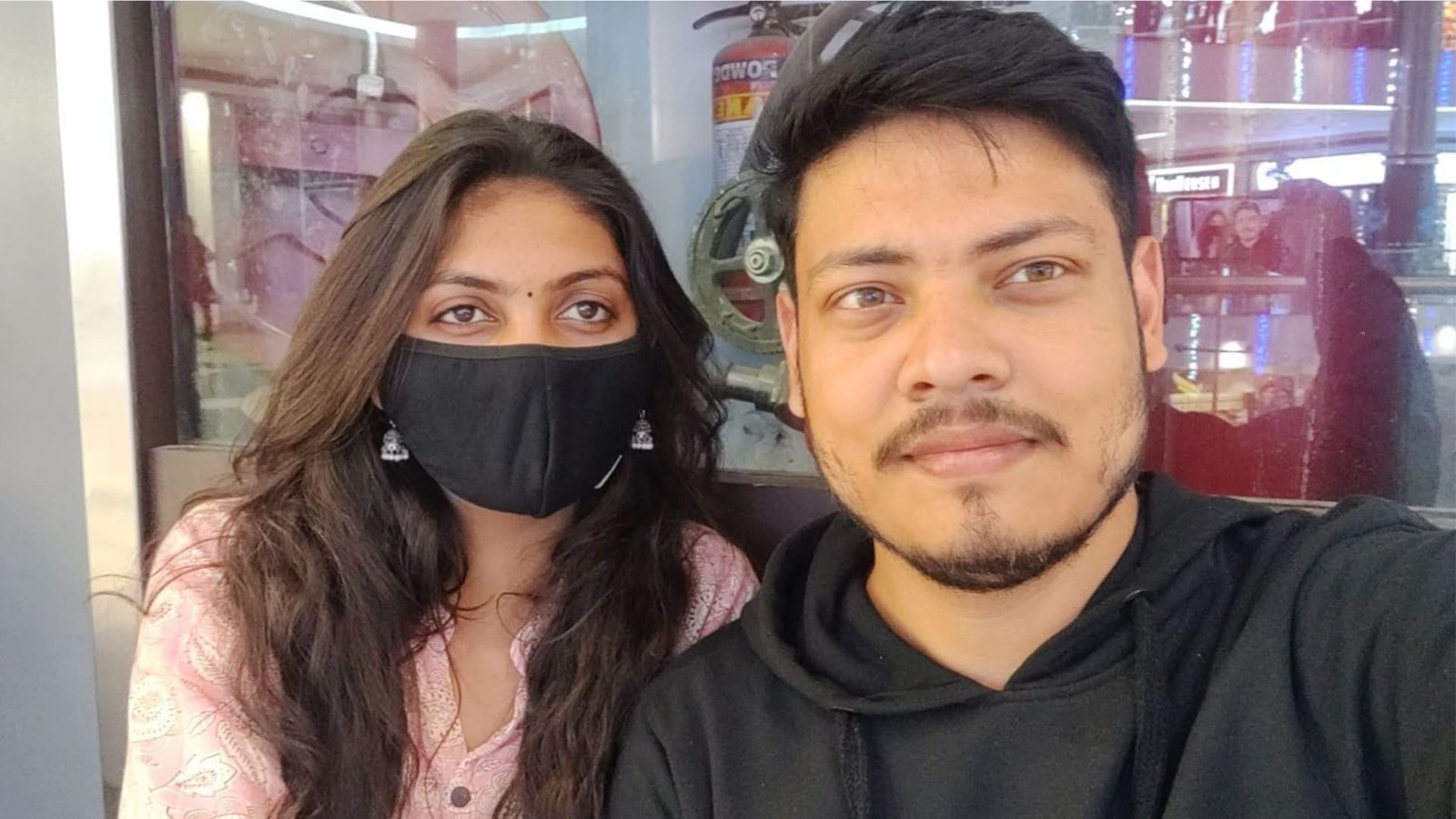 Mona and Rishabh on the day of their first meeting, December 26, 2022.
