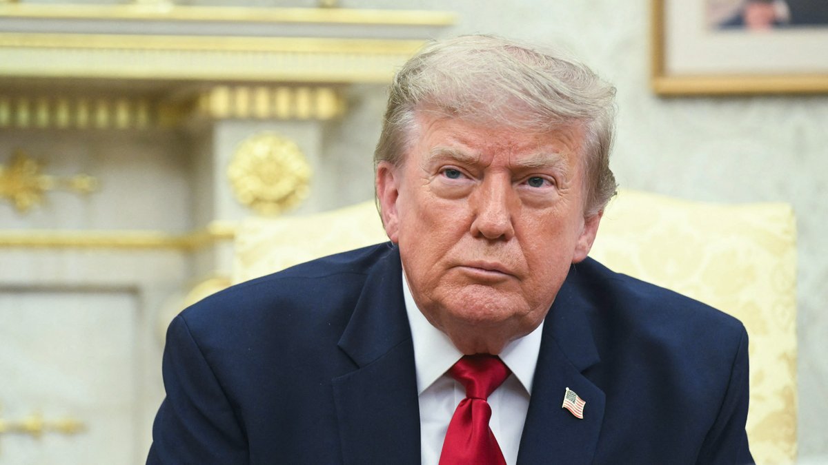 Congress wants to abolish daylight saving time 17 Donald Trump in the Oval Office