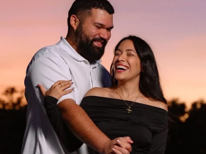 A man dies in an earthquake in Venezuela, a day after the US deported him. 19 Daniel with his partner