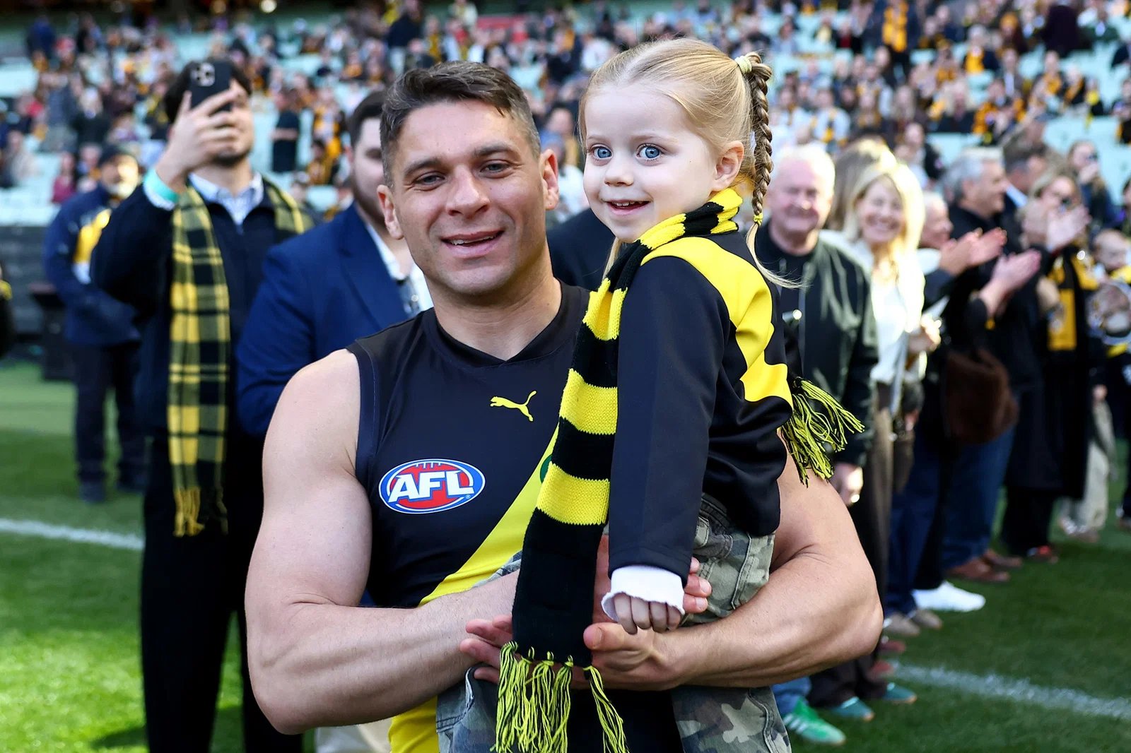 Dion Prestia runs out before his 250th career game.