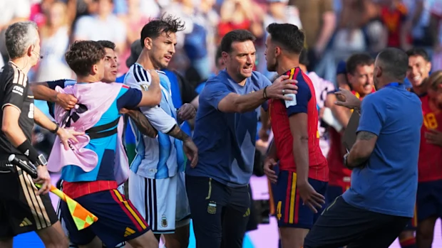 FIFA World Cup 2026: Rodri and Nicolas Otamendi clash, conversation after the final; Argentina's reaction 14 In the finals, the heat is on for both teams.