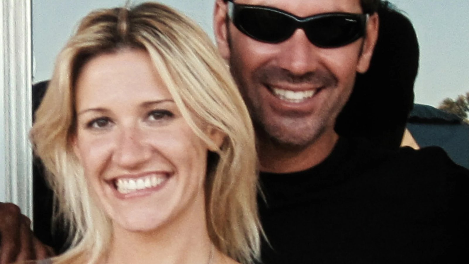 'Toxic Love Story' Is the Wildest True Crime Documentary Netflix Has Released in Years 15 Angela Connell smiles with husband Ian Diaz.