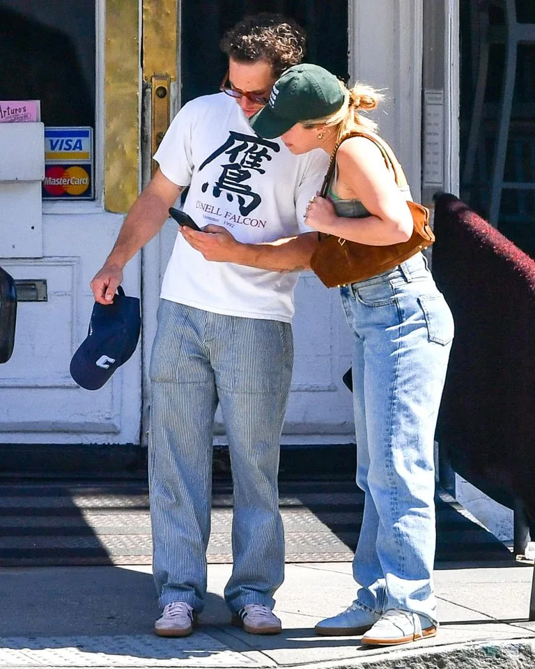 Florence Pugh and her boyfriend Finn Cole are spotted holding hands on a rare outing in New York 15 Finn Cole and Florence Pugh, July 20. Photo: TheImageDirect.com.