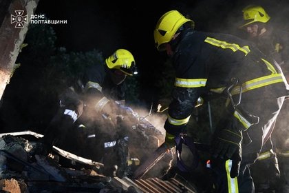A Russian military unit is on fire in Engels, and Wildpers warehouses are shelled in Yekaterinburg 11 A swarm of Russian drones attacked four gas stations and a fire station in the Poltava region