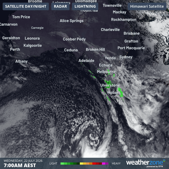 A four-hour combined satellite and radar loop until 11am (AEST) on Wednesday 22 July 2026, showing the cold air mass over the Gulf moving east. Source: Weatherzone