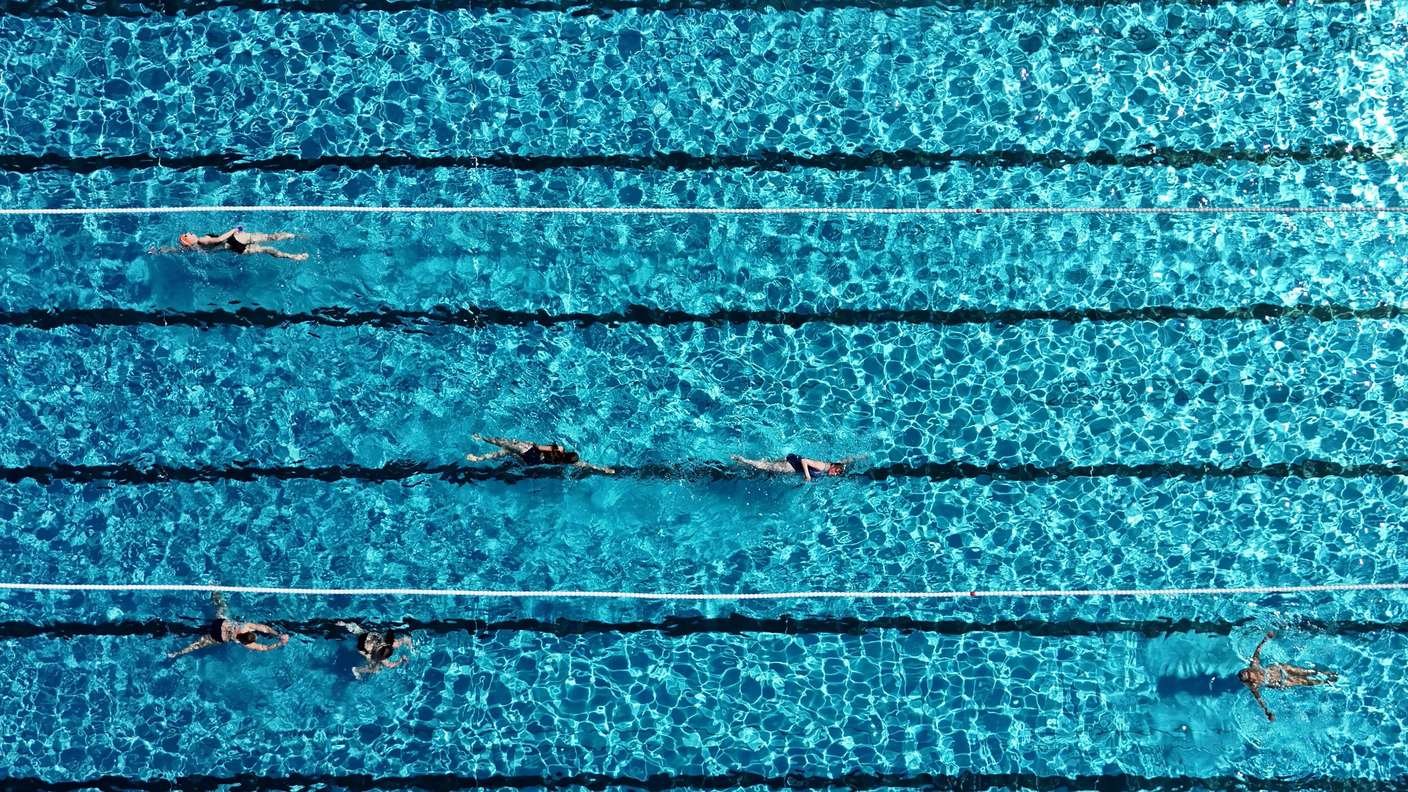 Outdoor swimming pool in Haar near Munich (symbolic image)