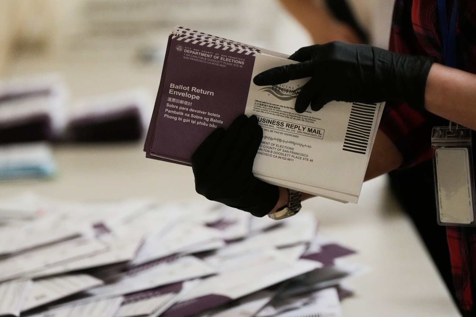 Appeals Court gives Trump temporary victory in battle over mail-in voting 11 PHOTOS: 2026 Elections in California