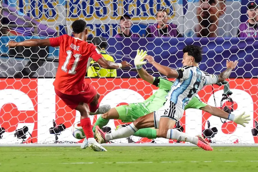 Argentina and Switzerland play in extra time: the score is 1:1. 12 Photo: La Nation.
