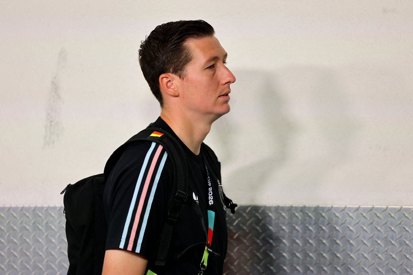 Hans Vanaken replaced the injured Tielemans.