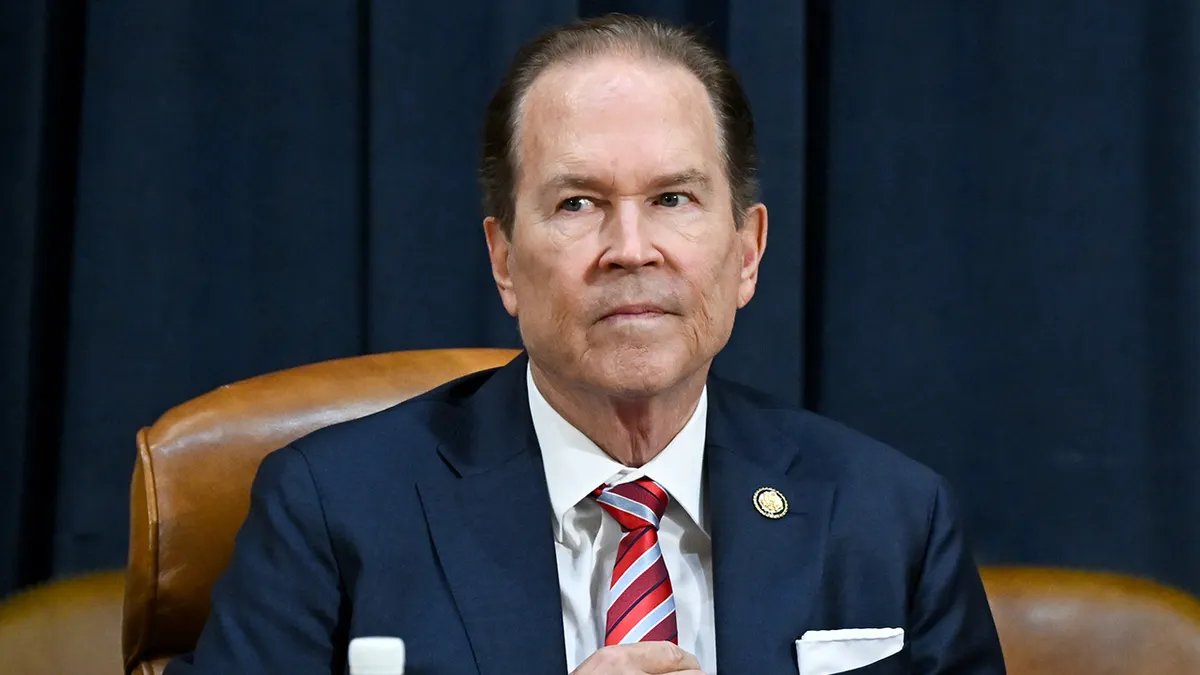 Congress wants to abolish daylight saving time 15 Representative Vern Buchanan