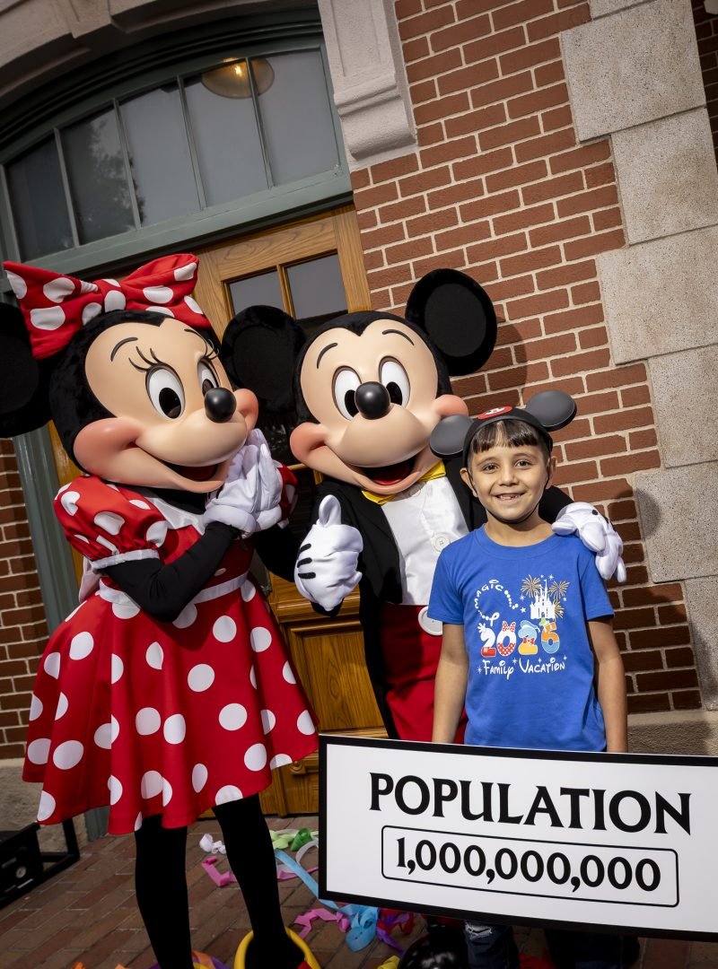 Disneyland welcomes its billionth guest 15 Disneyland welcomes its billionth guest