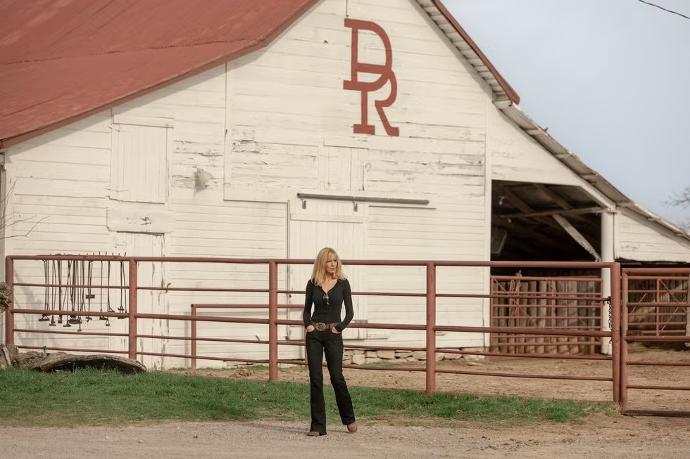 Kelly Reilly as Beth Dutton on the Dutton Ranch, Episode 9, Season 1