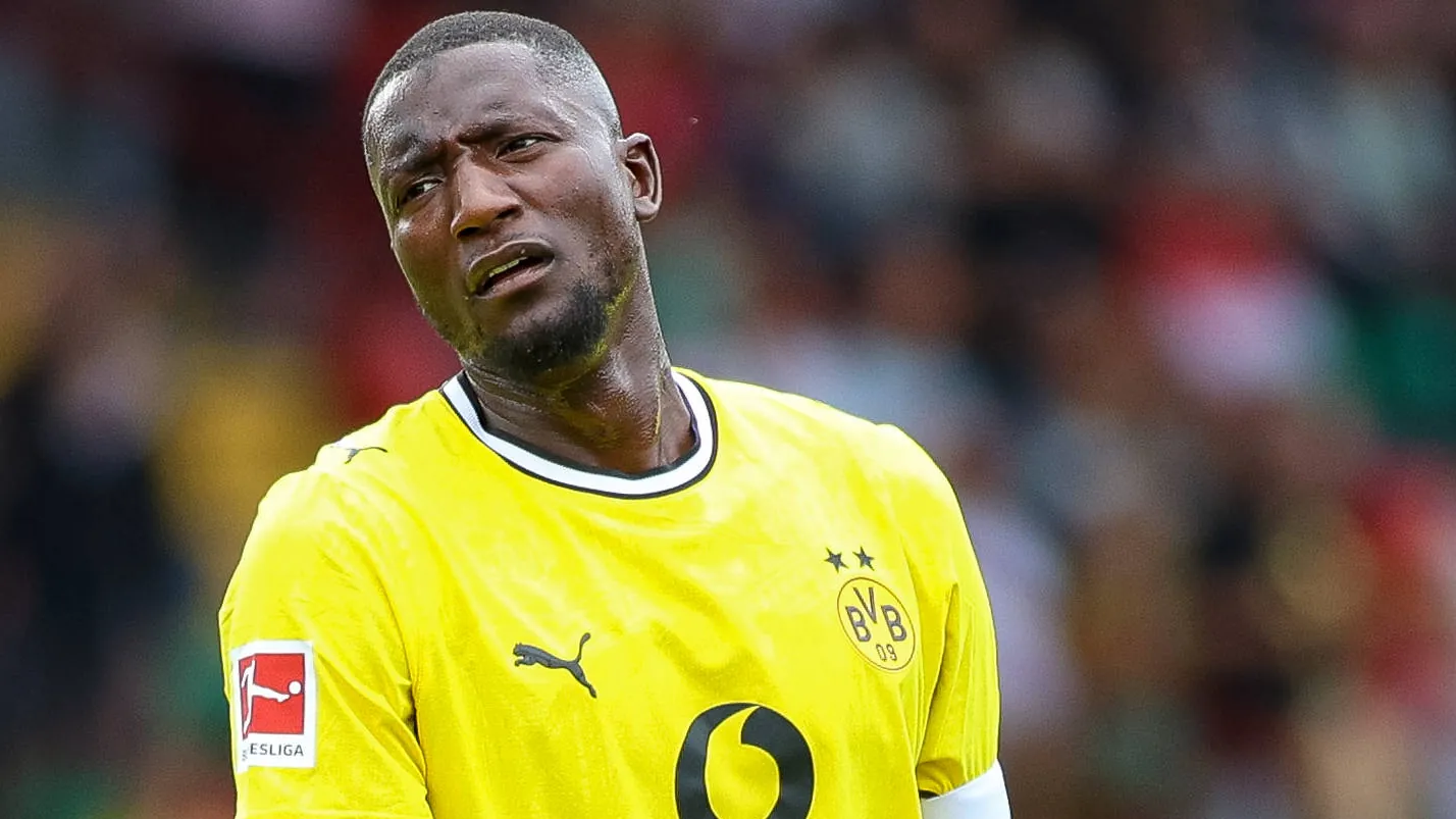Serou Guirasi in a Borussia Dortmund jersey: the Guinean center forward occasionally played for 1. Cologne Serou Guirasi in a Borussia Dortmund jersey: the Guinean center forward occasionally played for 1. Cologne