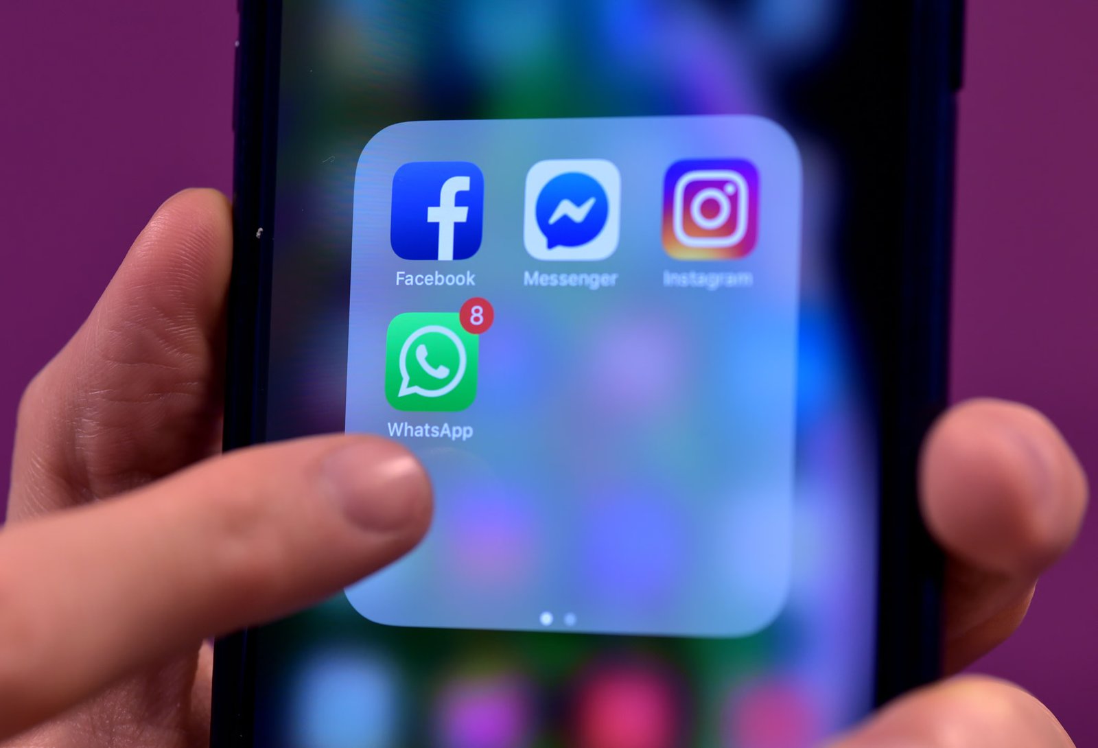 Facebook and Instagram users are having problems (PA)