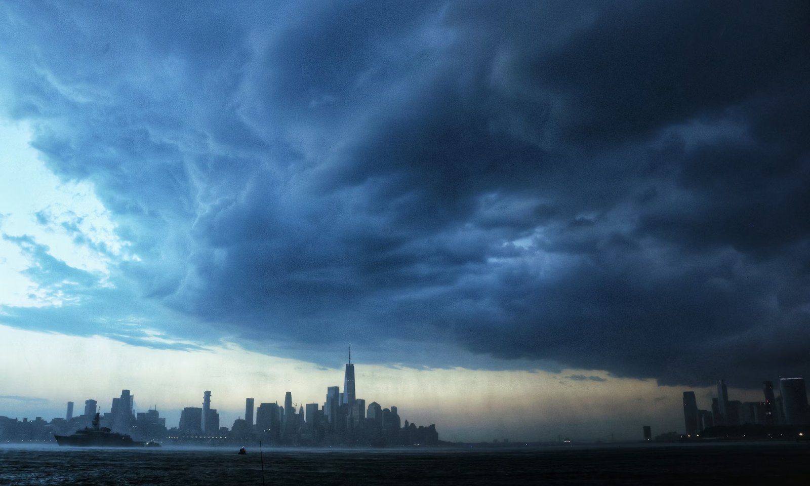 Flash flood warning issued as storms hit New York and Long Island 14 Flash flood warning issued as storms hit New York and